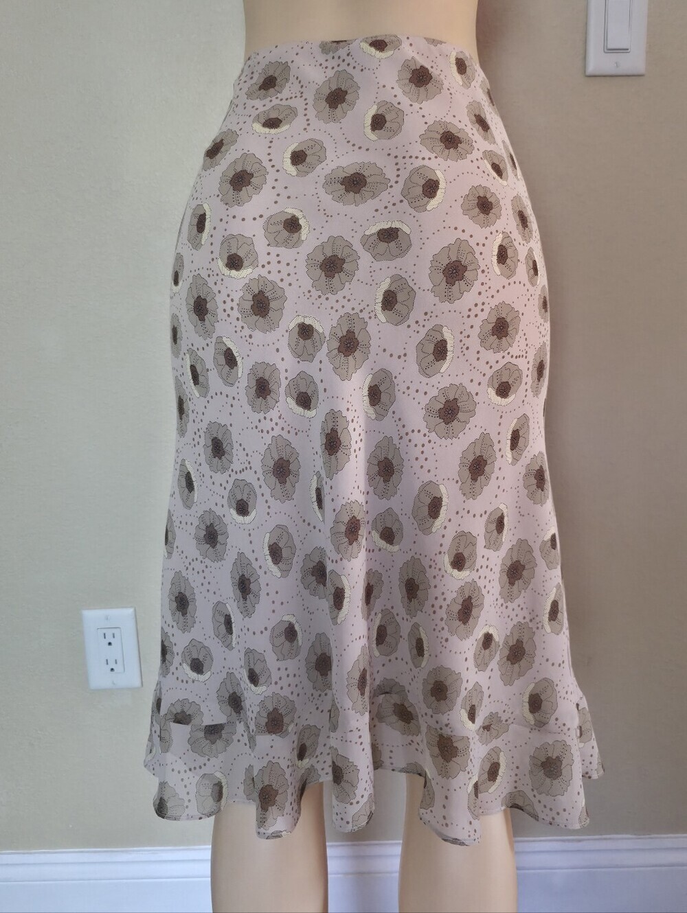 Floral Midi Skirt Size XL - Picture 2 of 4
